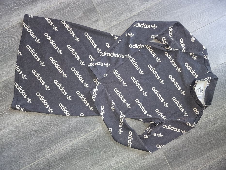 Страхотна Рокля Адидас