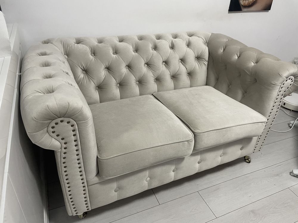 Canapea Chesterfield