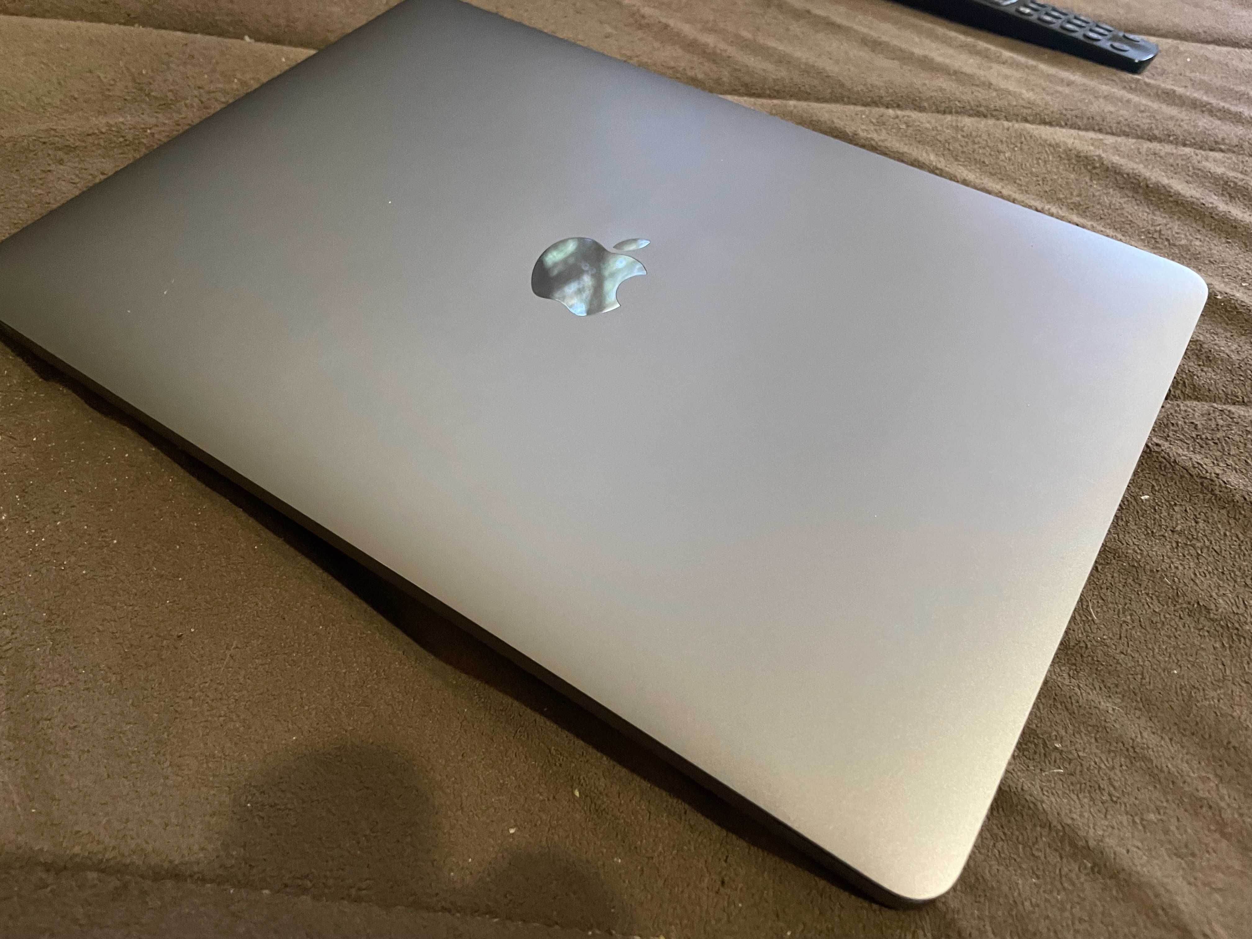 13" MacBook Pro A2338(M1, 2020 г.) Space Gray-На части
