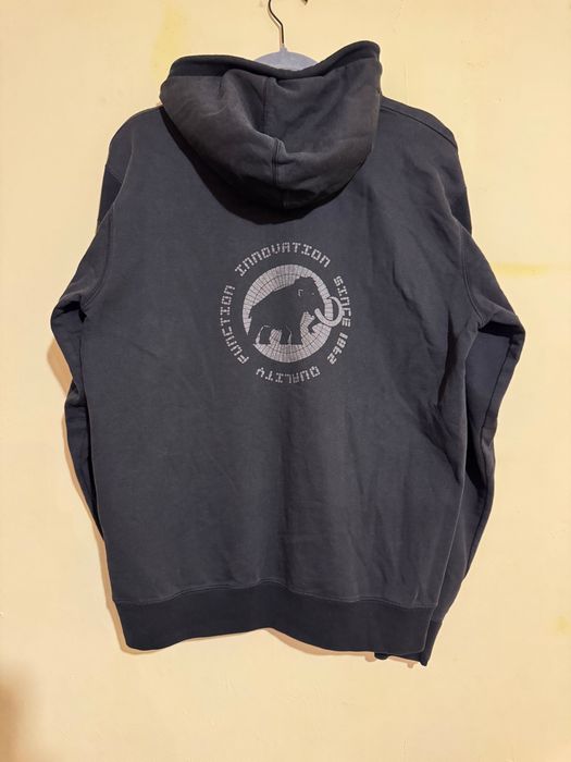 Mammut Men Hoodie.