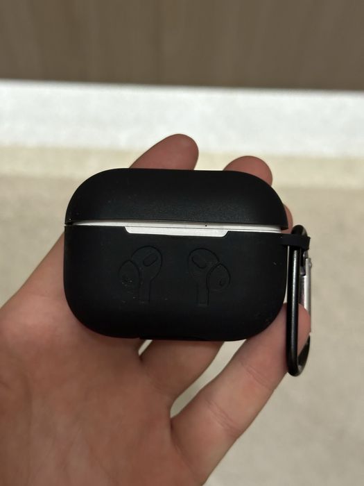 AirPods Pro продаю срочно!
