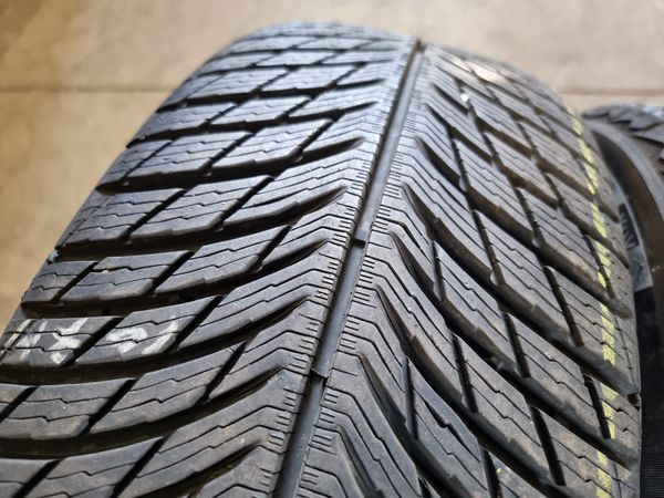 235/60/18 Michelin 4piese