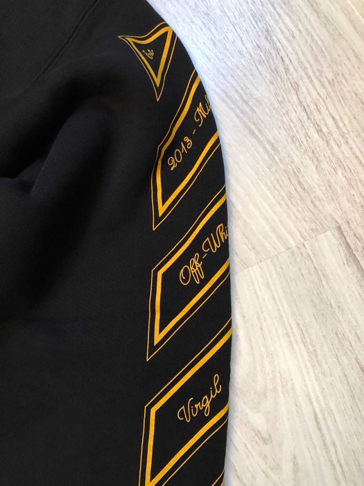 Off-White hanorac M-L si XL oversize, original, retail 650 euro