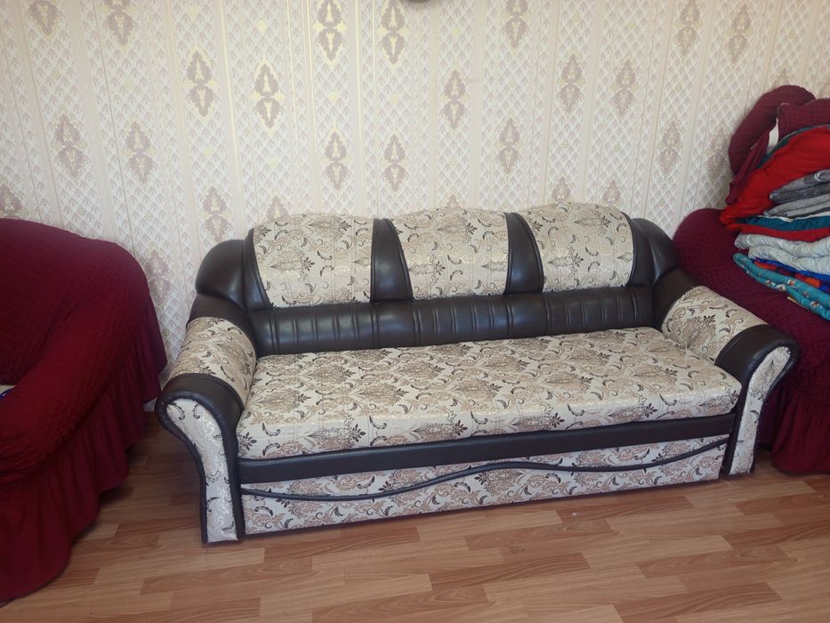 Продам диваны в хорошем состоянии