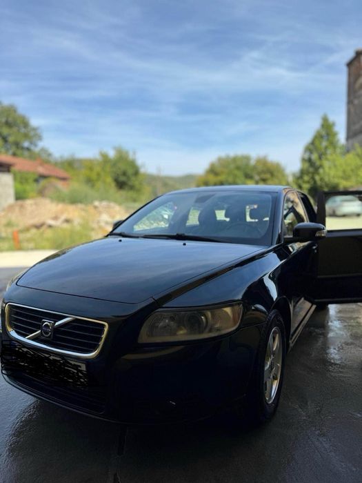 Vând  Volvo V 50