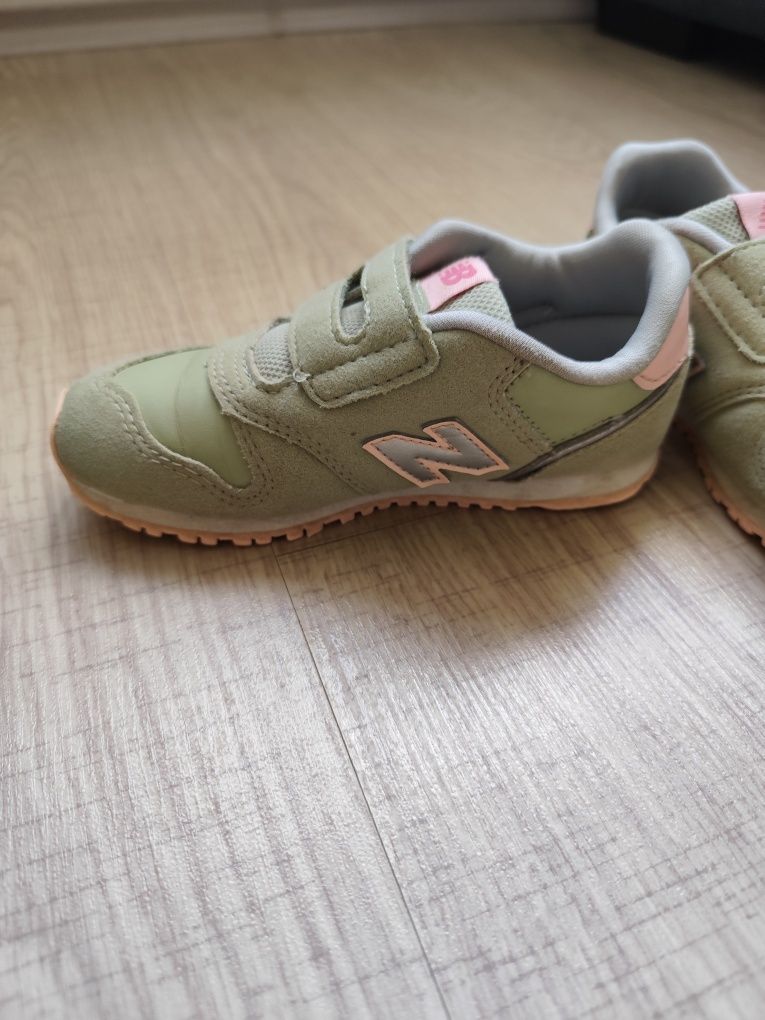 Детски маратонки New Balance размер 27,5