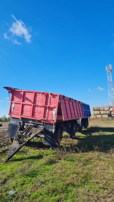 Vand cuplu de remorci impecabil.