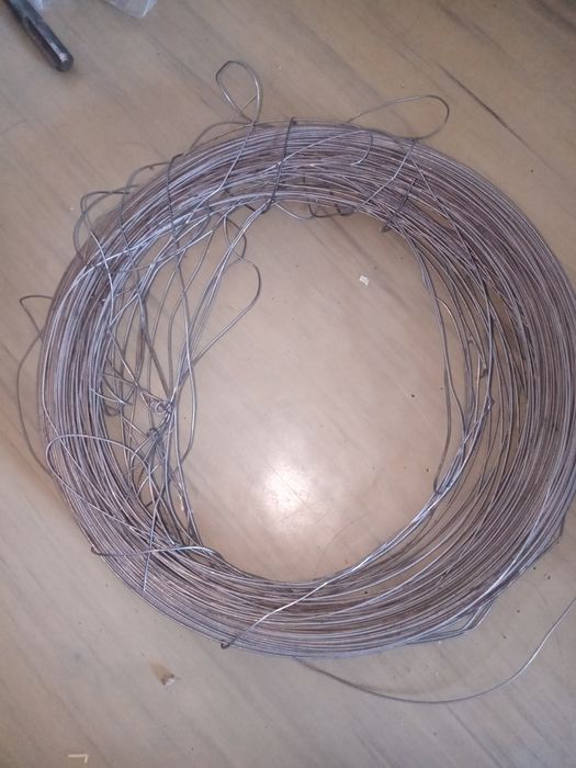 Продам проволоку мягкую 15метров