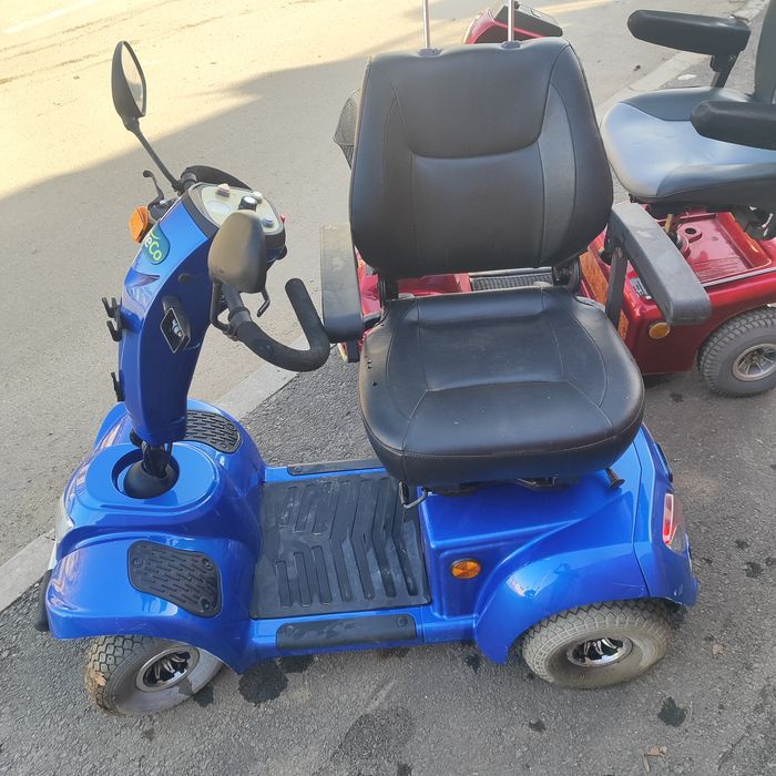 Електрическа четириколка за възрастни