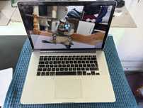 Macbook pro 15, i7,16gb,256gb