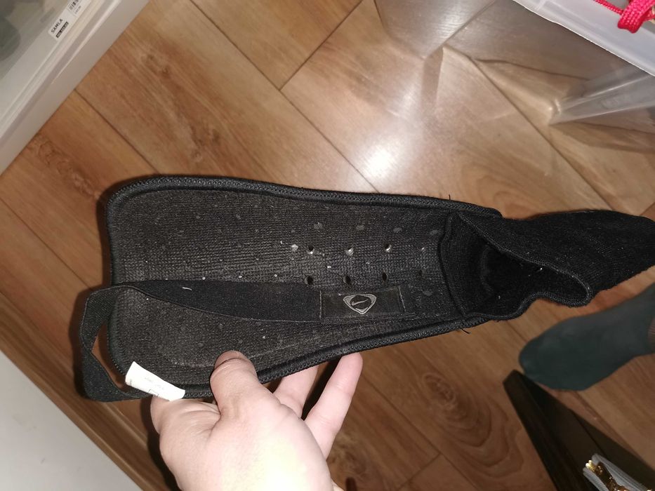 Apărători fotbal Nike