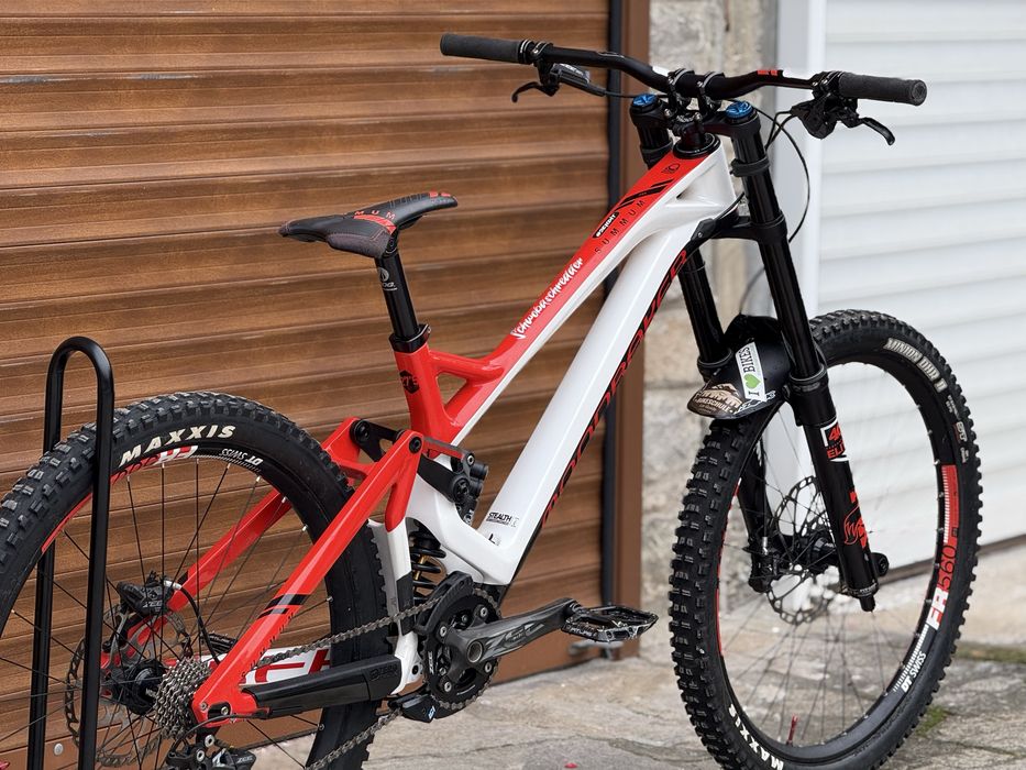 Велосипед за спускане Mondraker Summum CF Pro 2019 XL