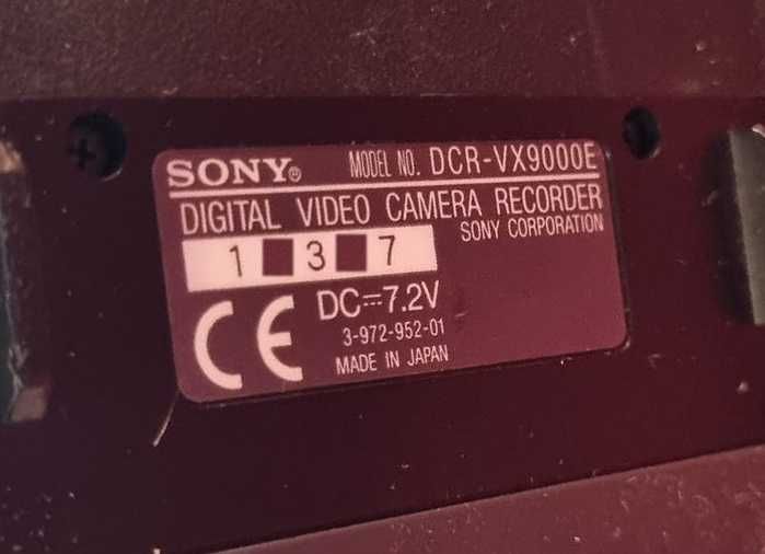 Vand camera video de colectie SONY DCR - VX9000E(Bucuresti)