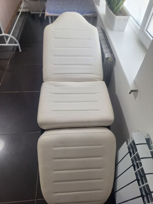 Кушетка для косметологии  срочно