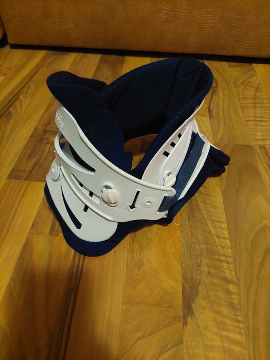 Guler cervical în stare buna