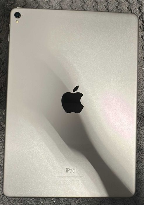 Tableta Apple iPad Pro (9.7-inch) (Model A1673) 32GB Space Gray + Husa