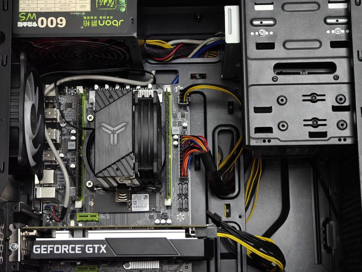Игровой компьютер 8 ядер/32ОЗУ/512SSD/GTX1650 DDR6