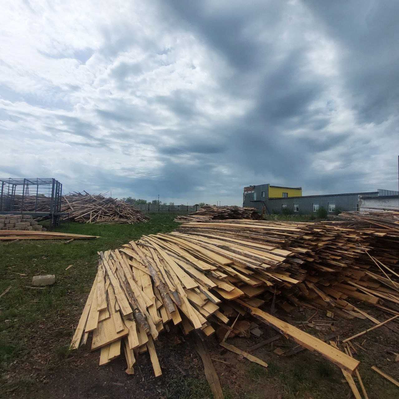 Продам торговый дом Аман Сити