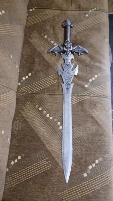 Метален Рицарски меч