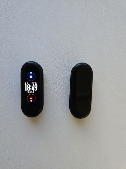 Продам Mi band 5