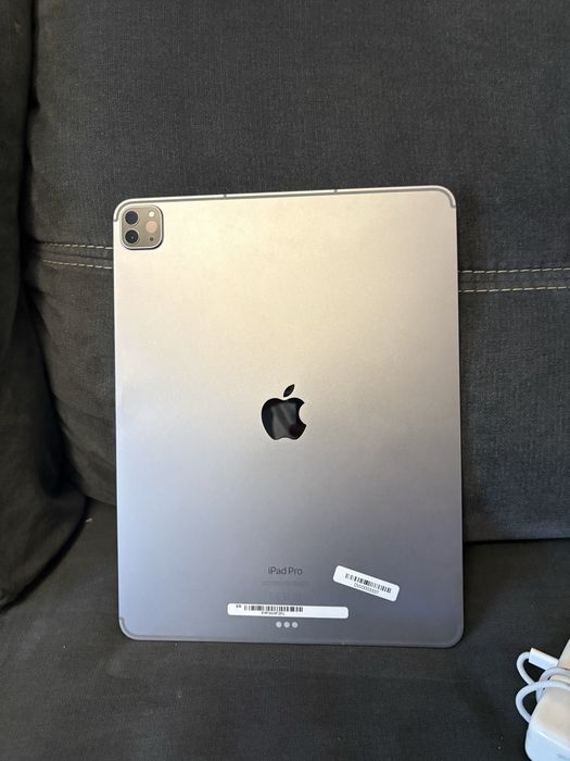 iPad Pro 12.9" M2 6th Gen 2022 256GB Cellular