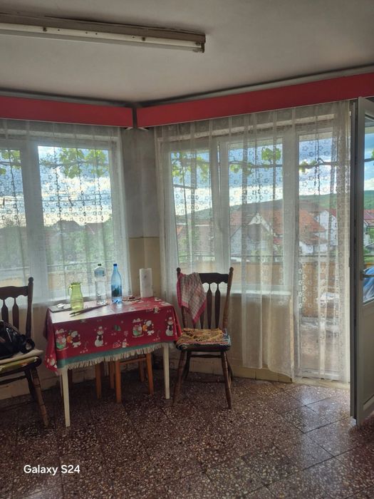 Apartament in bloc R5 etaj 2 Alesd 4 camere