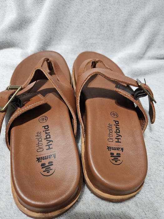 Papuci/Slapi kamik piele nr 38