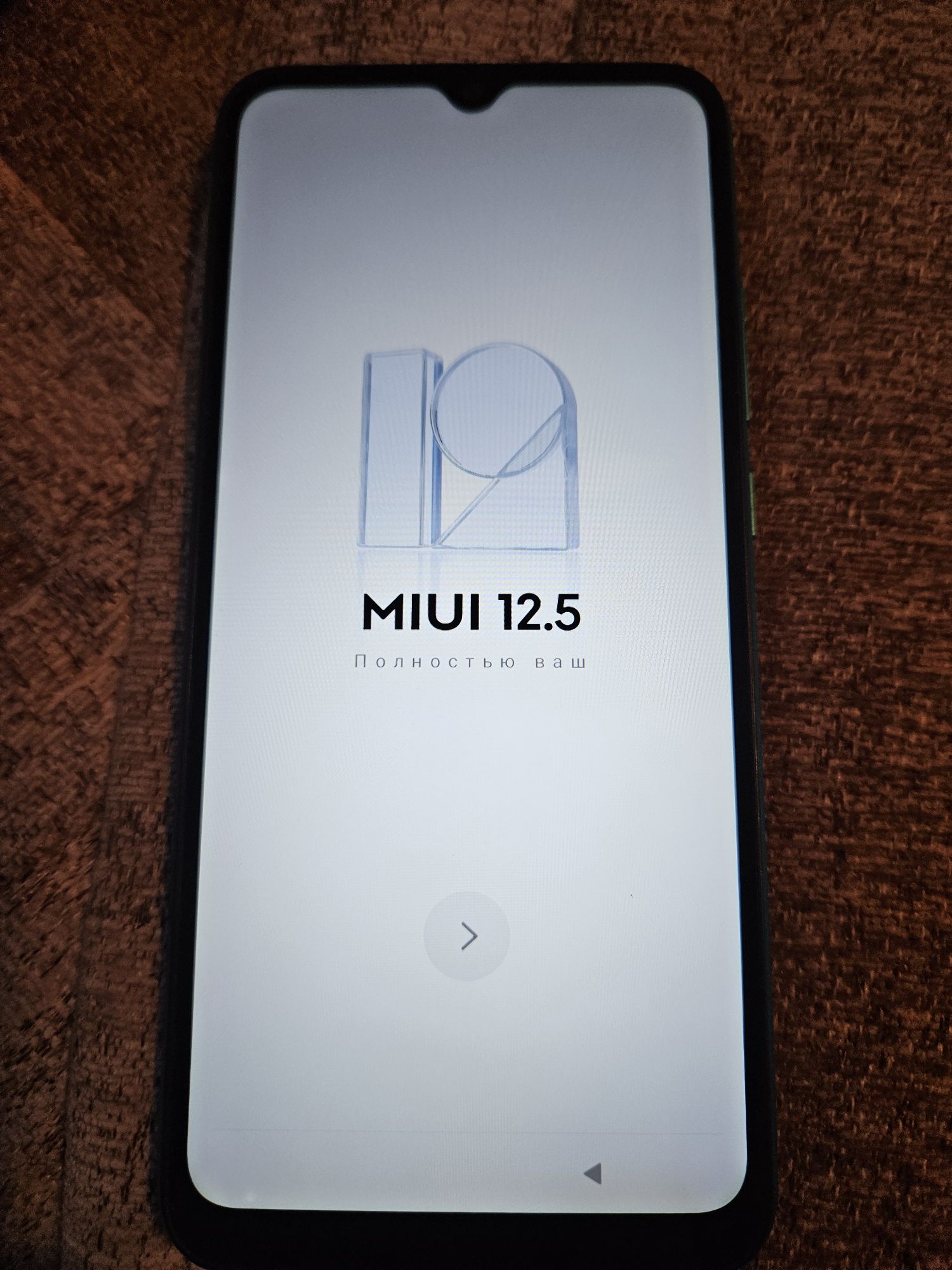 Продам redmi 9A Aurora green Состояние идеальное состояние с коробкой