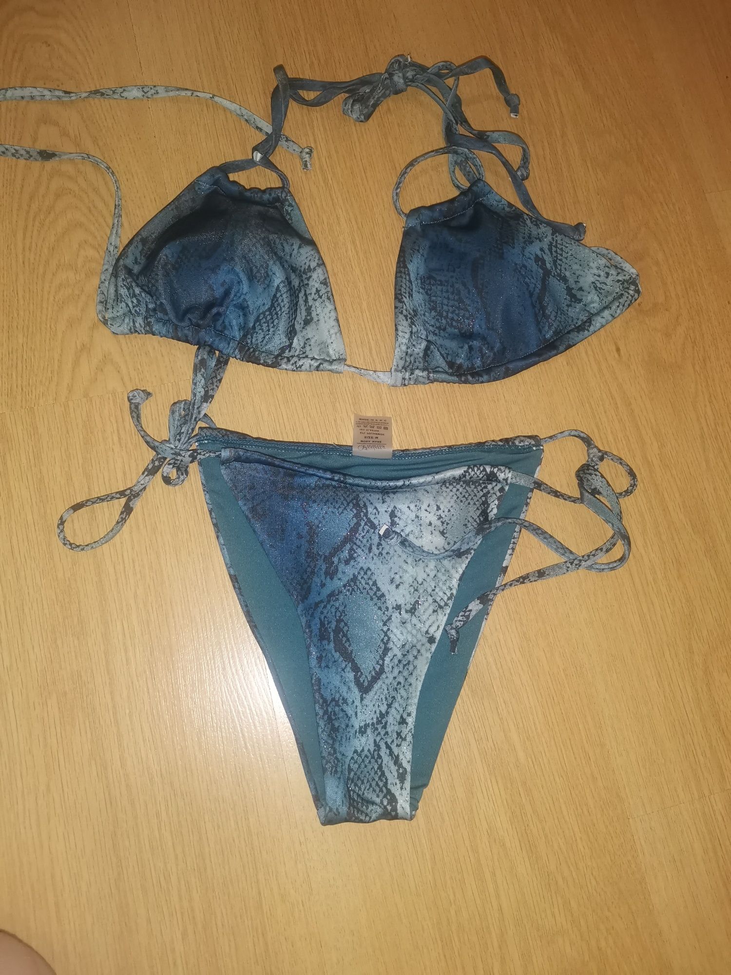 Нов бански костюм по модел на Paramidonna