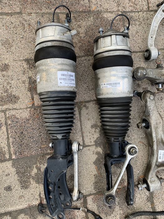 Fuzeta Stanga/ dreapta , etrier , brate , perne Touareg 7p