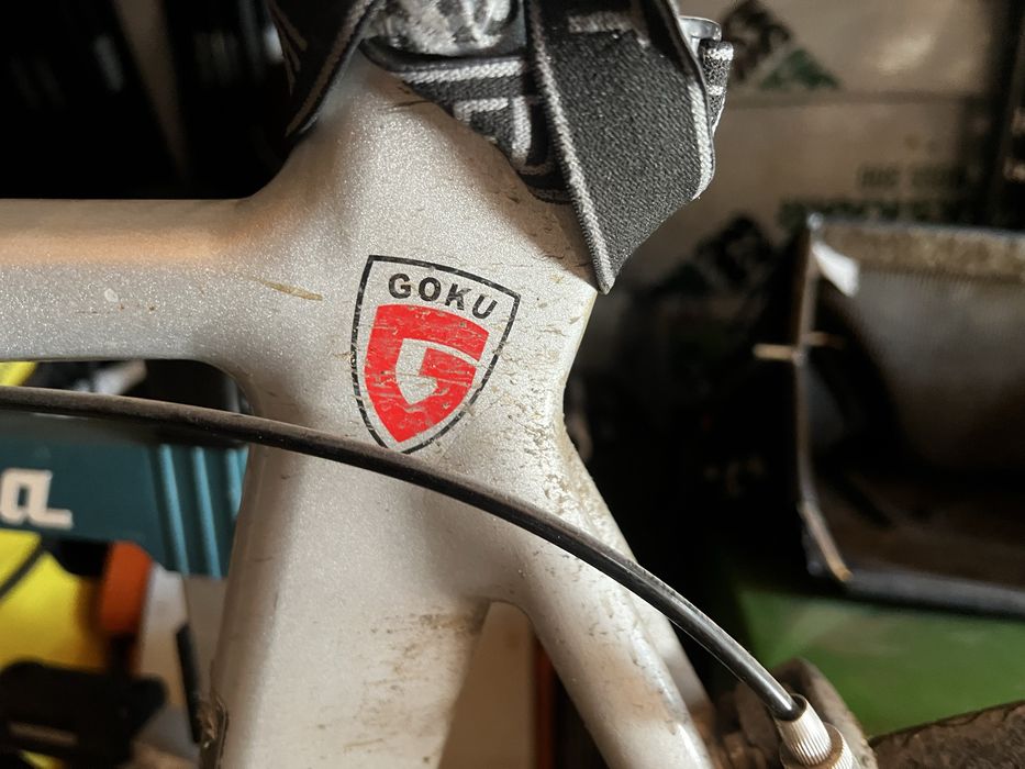 Bicicleta cursiera goku