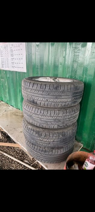 Продам колеса в хорошем состояние