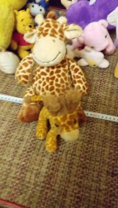 Плюшени играчки - жирафи - мече - еленче - милка крави и др 16бр.