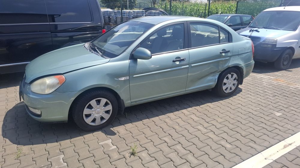 Vand stopuri,faruri Hyundai  Accent
