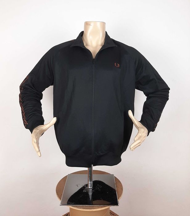 Fred Perry Contrast Tape - Оригинално мъжко горнище размер L