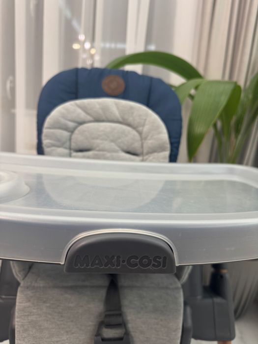 Scaun de masă maxi cosi