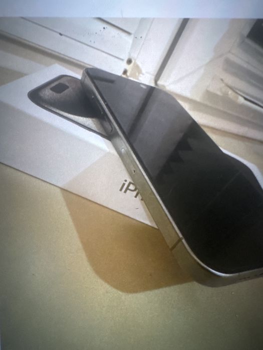 Продава се iphone 15 pro 256GB