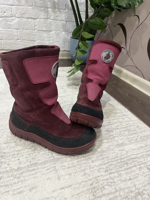 Продам зимние сапоги Лель