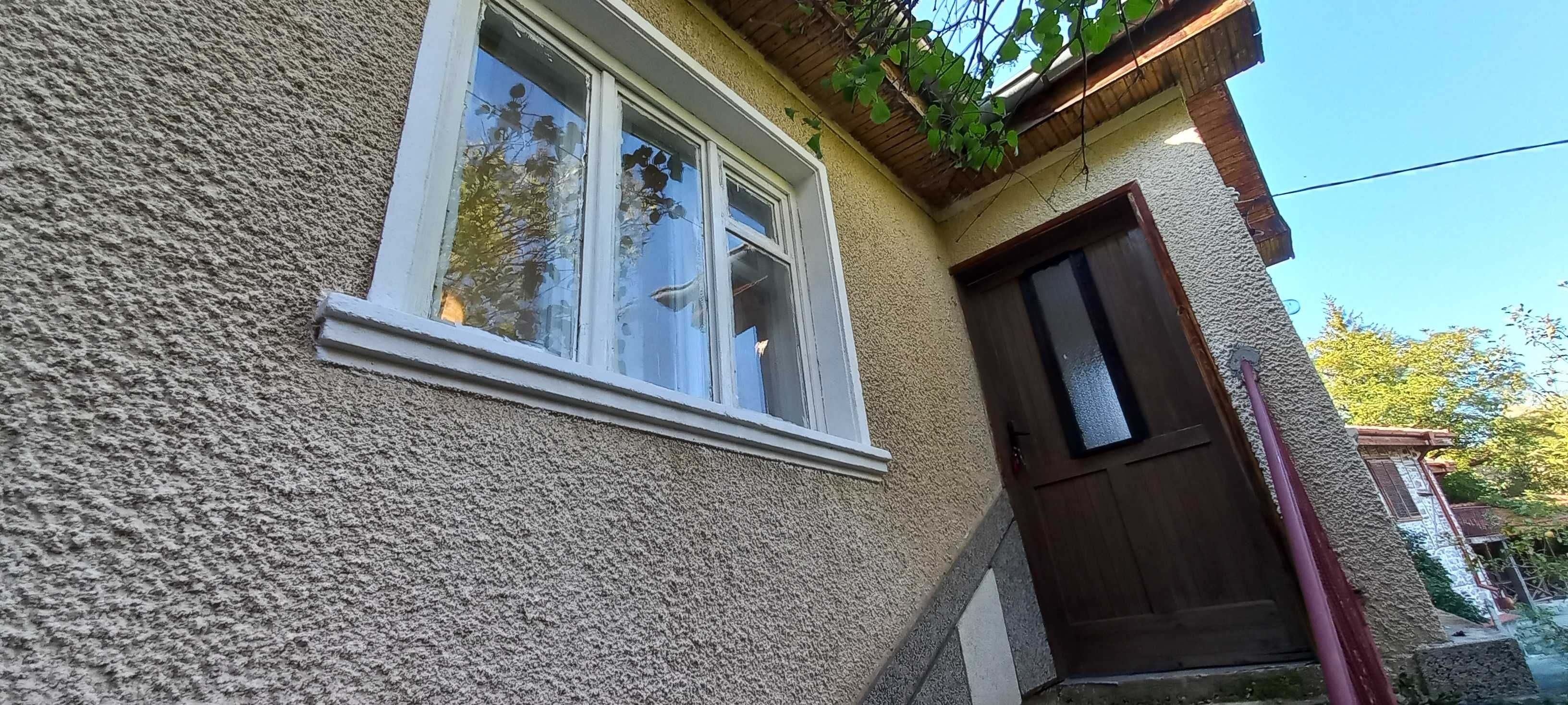 Продава от собственик къща в село Орешец Обл. Пловдив в Родопите