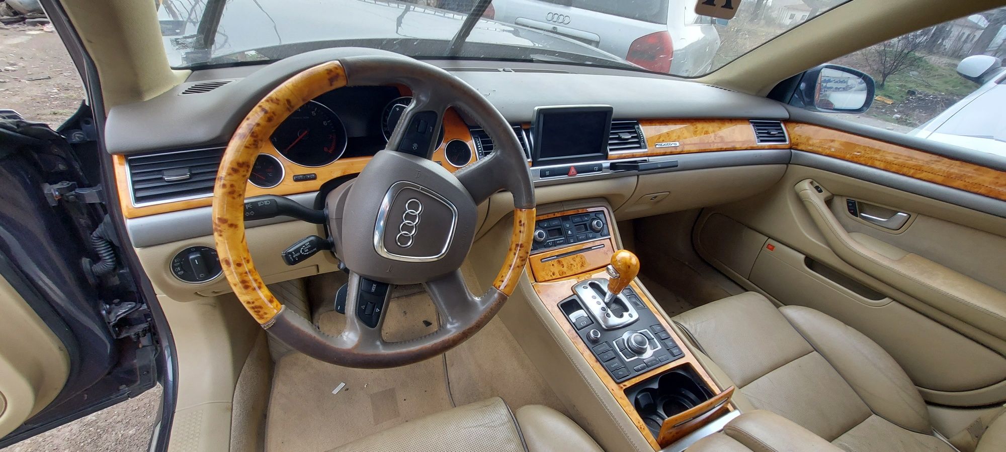 Audi A8 4.2i v8 2004