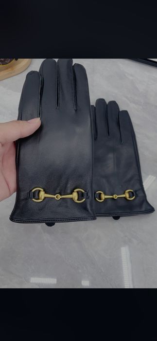 Mănuși Gucci model 2026