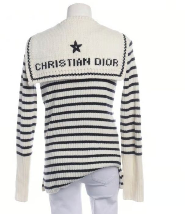 Dior Prada Saint Laurent Chanel пуловери