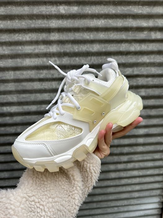 Balenciaga Tracker Clear Sole