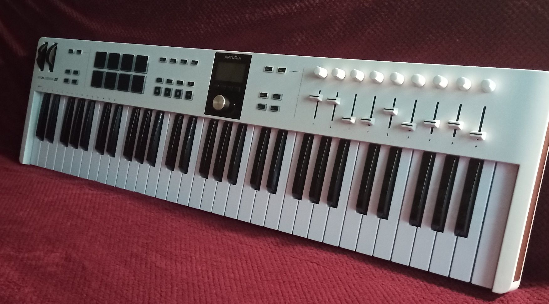 Controller MIDI Arturia KeyLab Essential 61