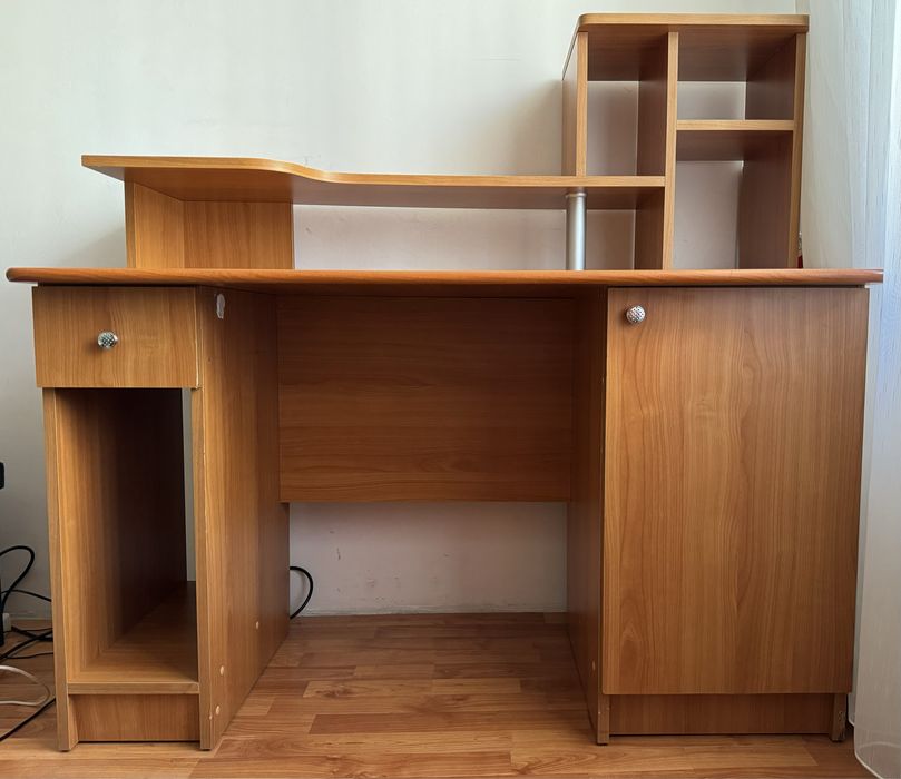 URGENT vând Birou MOBEXPERT pentru studiu/calculator PC/laptop/gaming