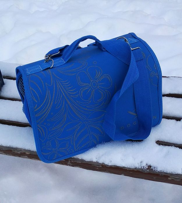 Переноска для кошек и маленьких собак