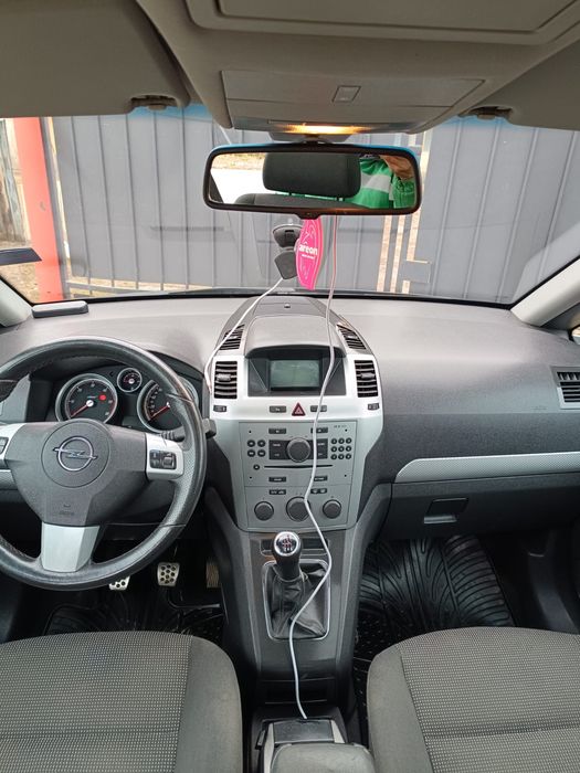 De vanzare opel zafira 1.9 2008 diesel