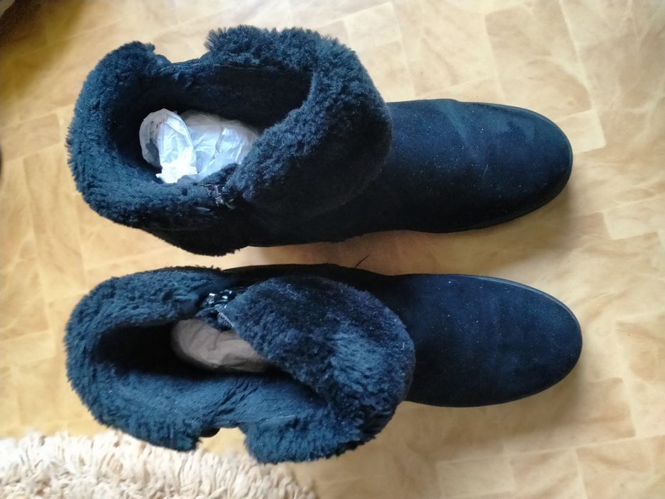 Продам женскую обувь