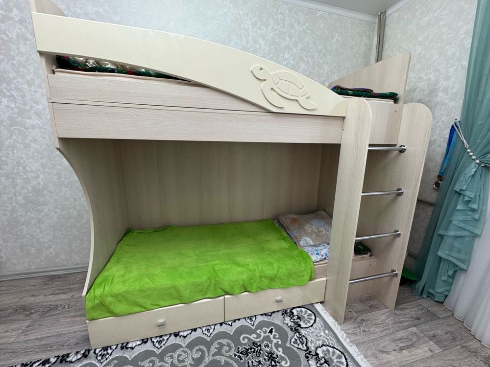 Продается 2-х ярусная кровать