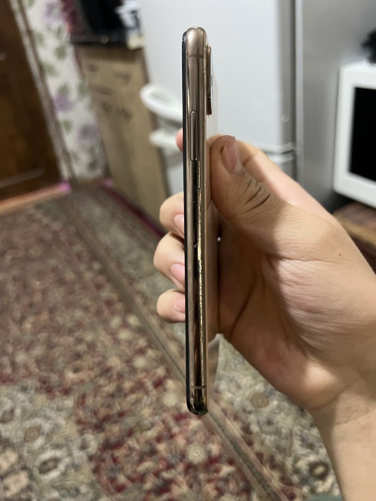 iphone XS xolati ideal